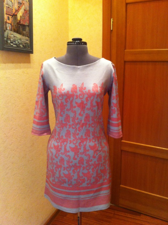 Сшила платья