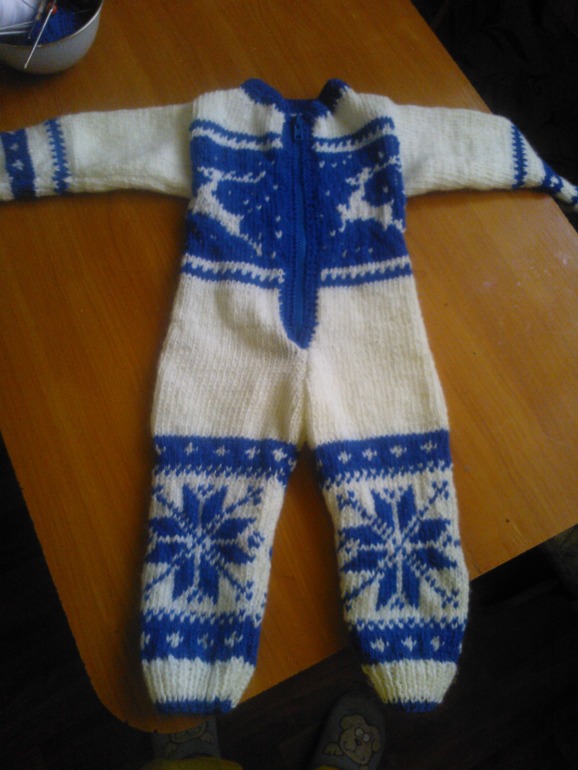 комбезик племяшу, как то так)