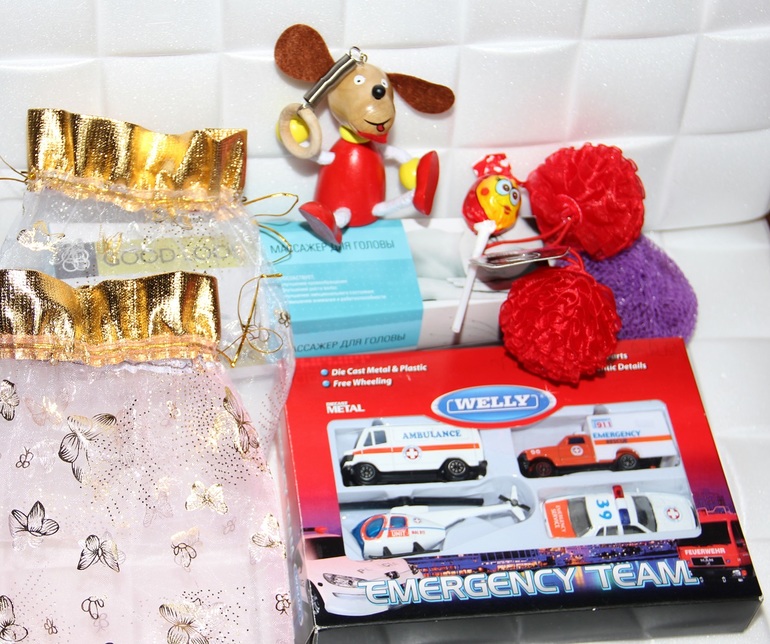 Вкусно пахнущая посылка))