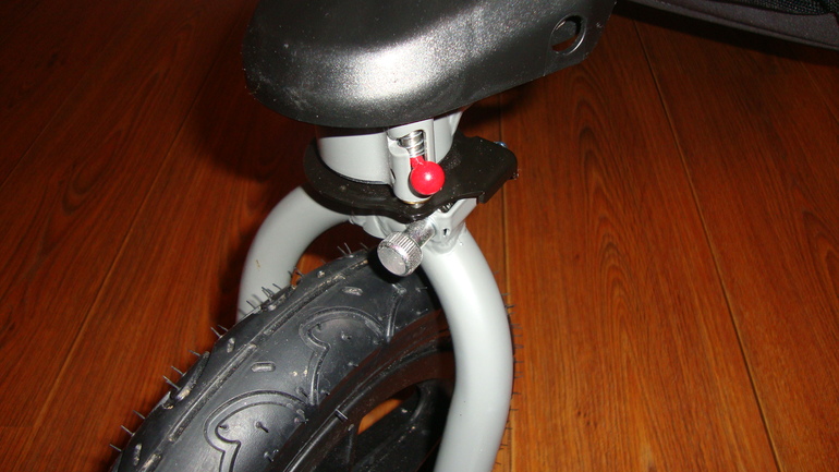 Коляска трехколесная BOB Revolution SE