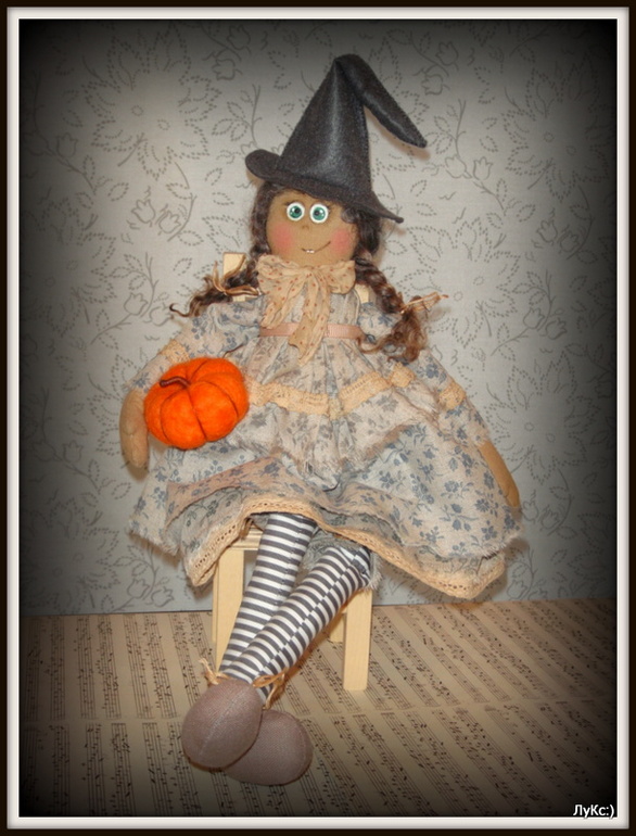 Эсмеральда:))