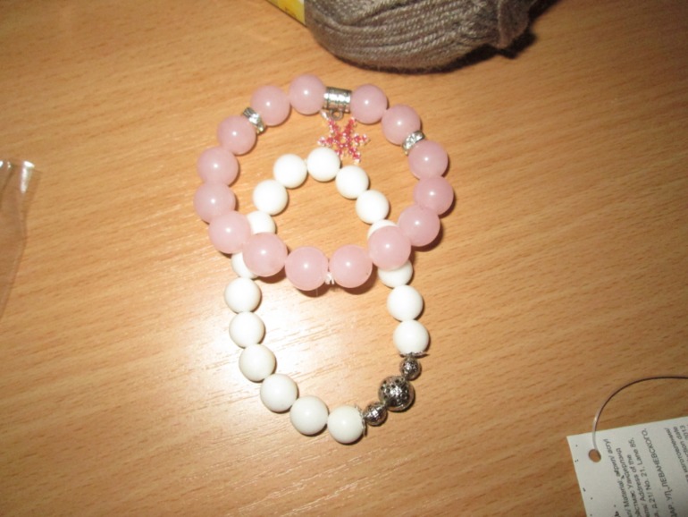 Пришел подарок от феи по новогоднему ОП