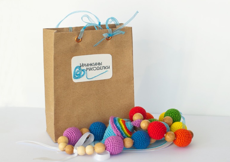 Радужная юла, бирка и пакетик