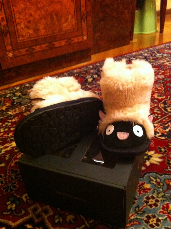 EMU Australia РАЗМЕР 18-24 мес(22-23 размер) Стелька 14.5 см. ЦЕНА 2200 руб.