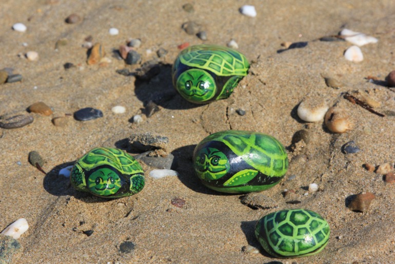 Расписные камушки