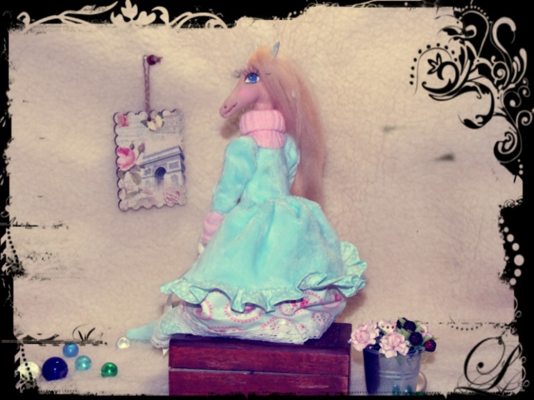 Лошадка Розочка