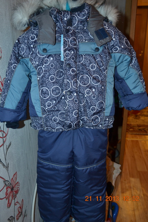 новый зимний костюм с шерстяной подстежкой,размер 92
