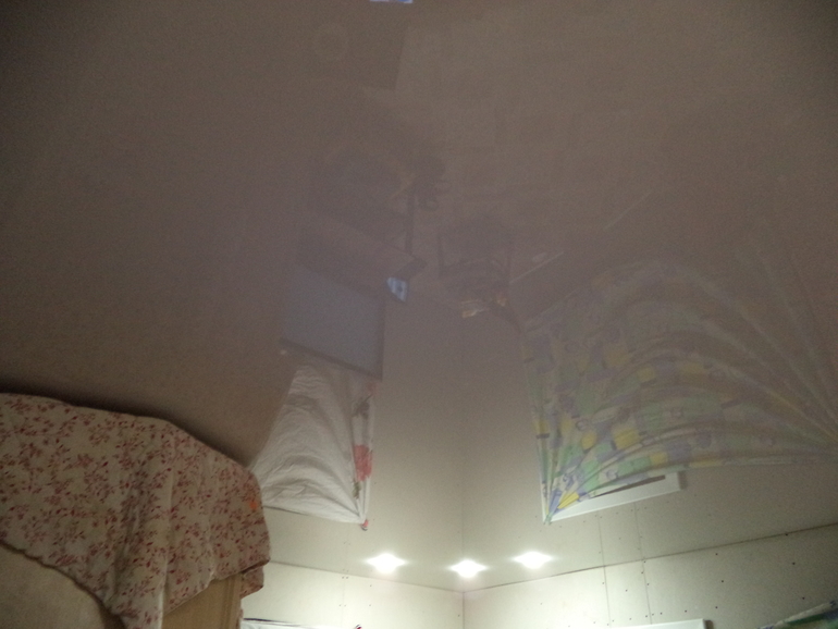 Потолок в комнате принцессок!