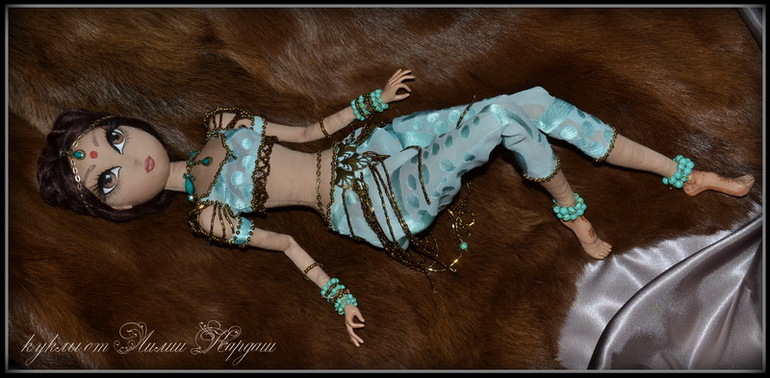 Мохини - дочь таинственной Индии!