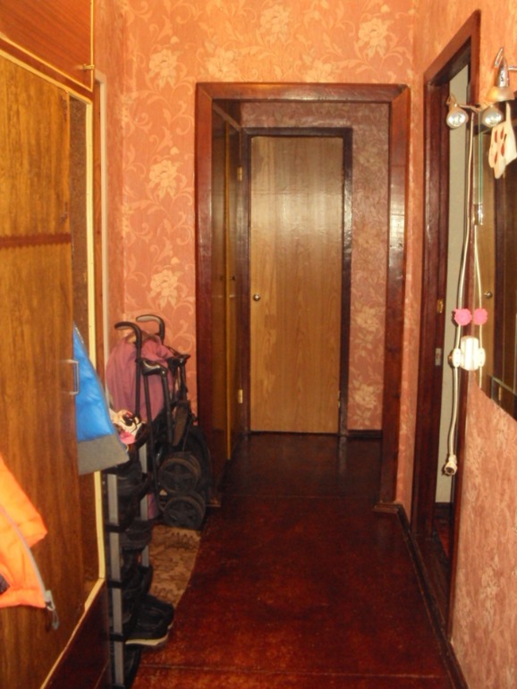 Не хочу шкаф-купе в гостиную-спальню! Что делать?