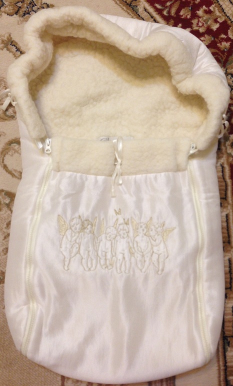 Меховой конверт на выписку Chepe, 100%шерсть, 4000 руб.