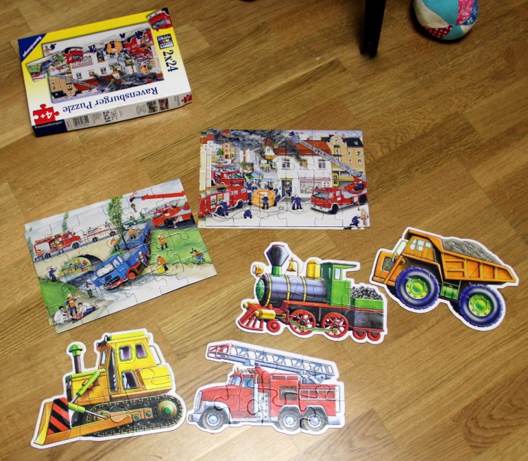 наши пазлы в 2 - 2,5 года