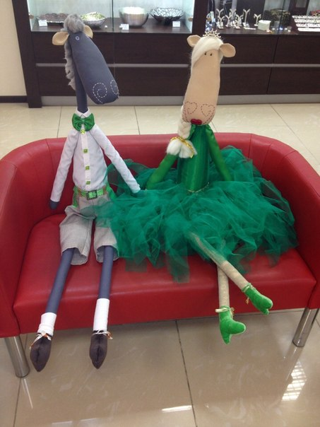 Большие лошадки!