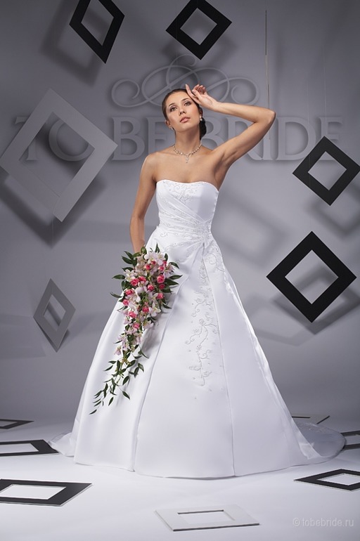 Свадебное платье To be bride со шлейфом. 12000р. м. Текстильщики.