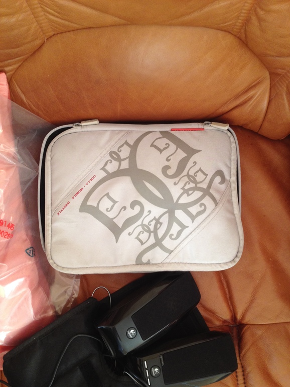 Продаю свой любимый нетбук acer 2000 рублей