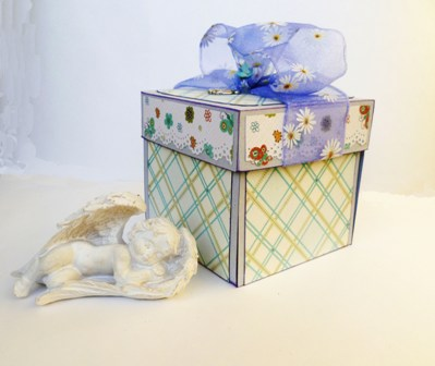 Коробка-сюрприз "С новорожденным"