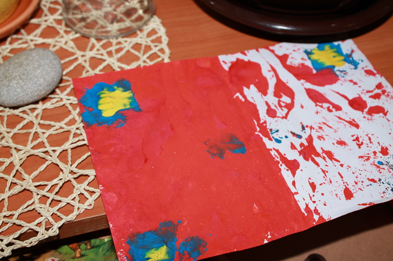 А у нас лето-бабочки порхают...