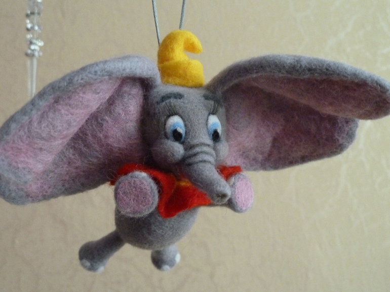 Слоненок Дамбо