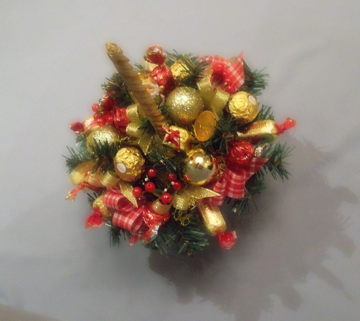 А здесь - новогоднее )