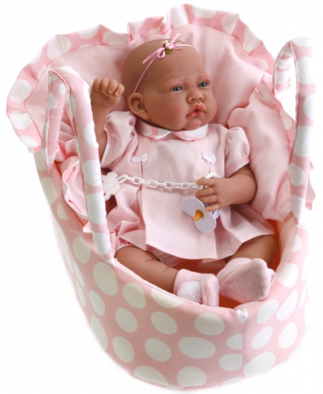 Где большой выбор испанских виниловых пупсов в Москве?