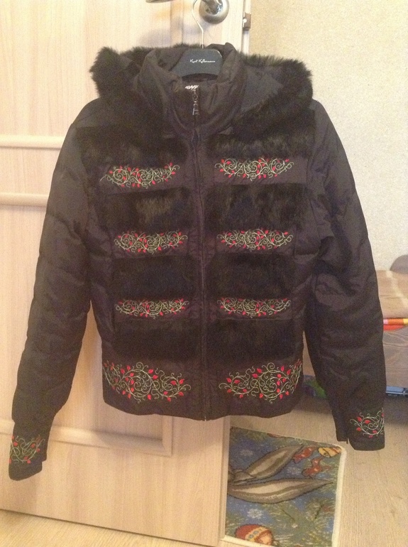 Продам верхнюю женскую одежду б/у. 44-46 р-р.