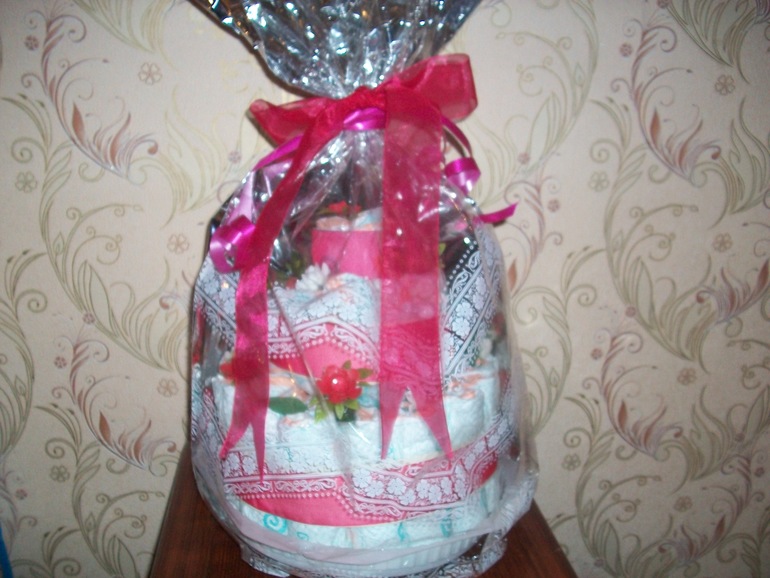 продам тортик из памперсов))