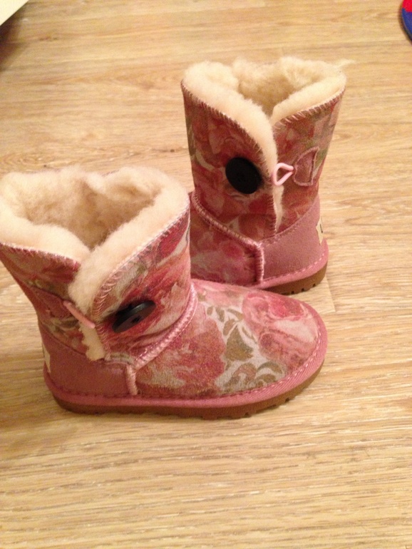 Обновки и вопрос про шапку.