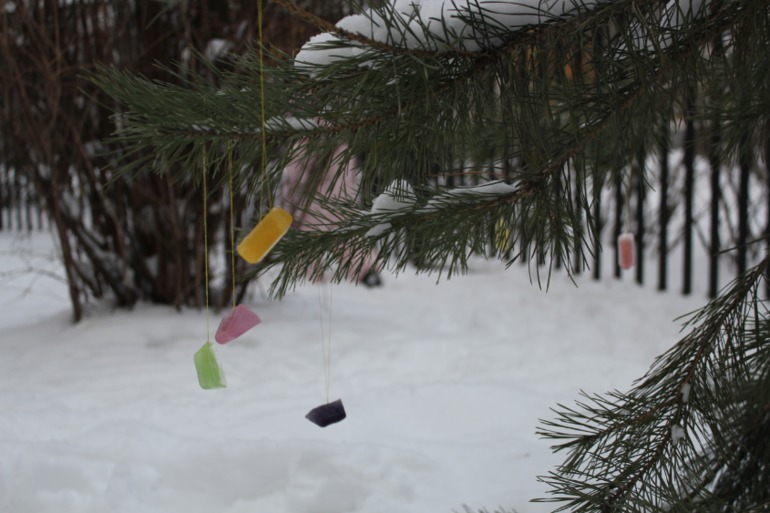 Ледяные украшения на ёлочку