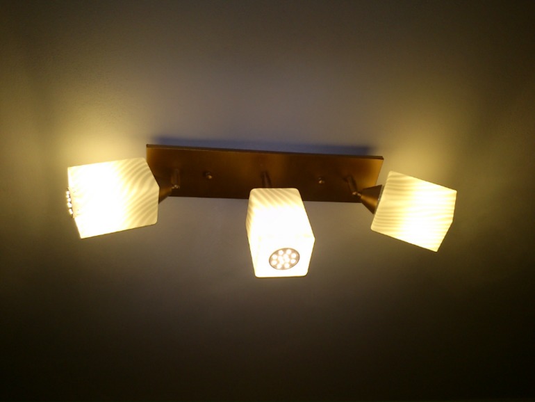 Светильник.