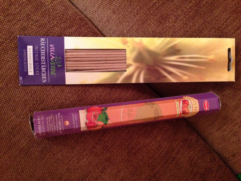 Отдам всякую посуду- Одинцово, чуть одежды