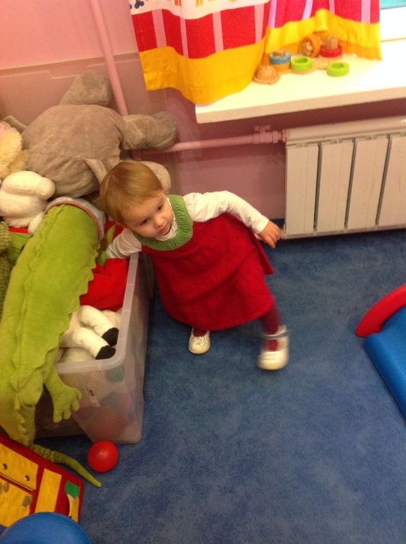 Первое занятие в Беби клубе.Добавила фоток 15.11.13г