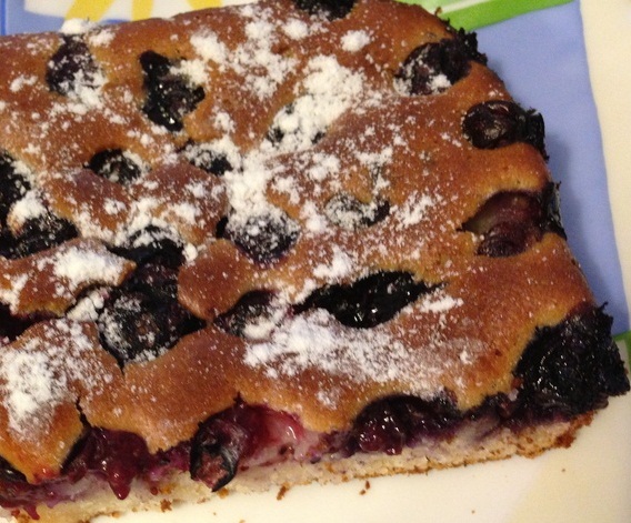 Бисквитный пирог с заварным кремом