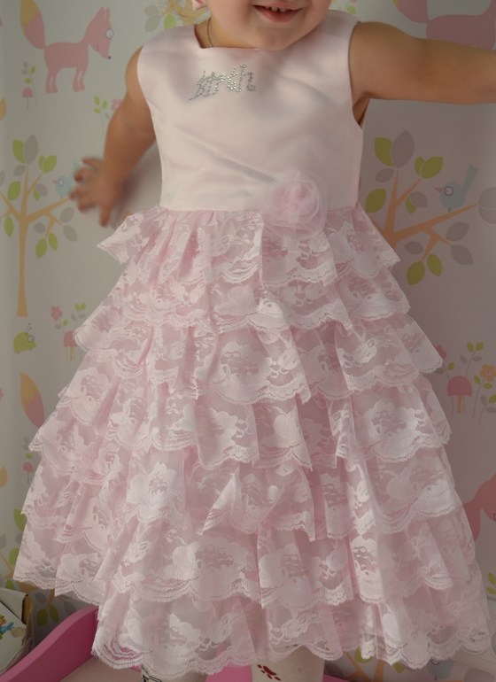 Готовимся к новому году!!!!!!!  Платья для наших принцесс в наличии!!!!!!!!!