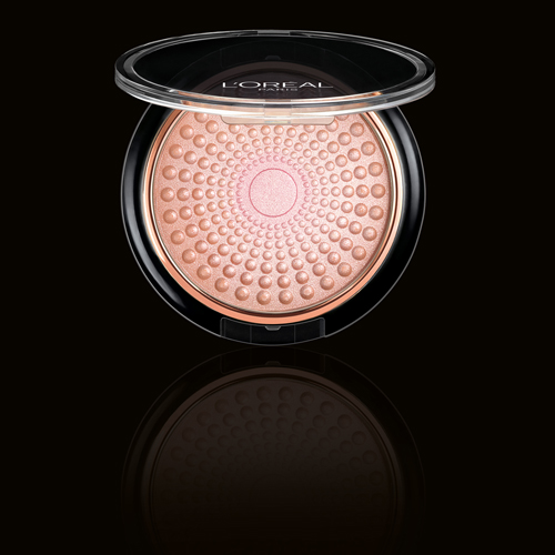 Пудра для сияния кожи LUMI MAGIQUE от L’OREAL PARIS.