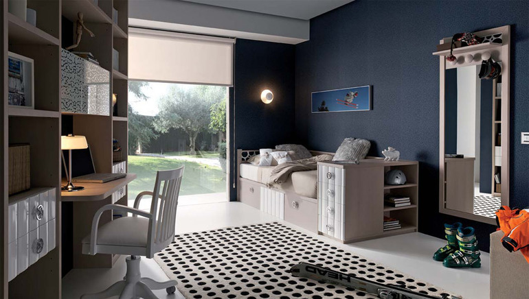 Выбираю кровать сыну.