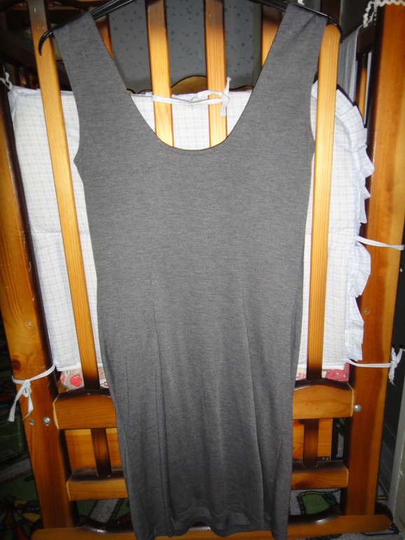 Вещички для дюймовочки-беременяшки. Размер 42. Москва. М Академическая.