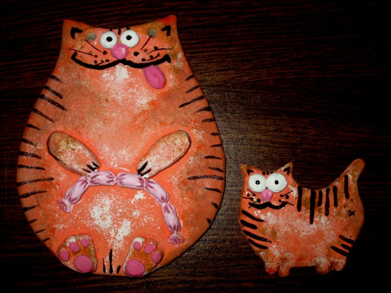 Кот и котенок