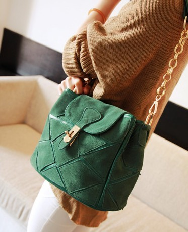 Клатчи и просто маленькие сумочки через плечо!