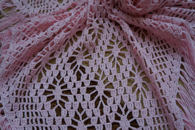 теперь и у меня есть шаль собственного изготовления))