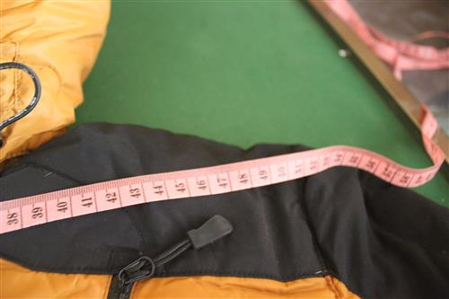 Фото посредника . Зимняя мужская куртка