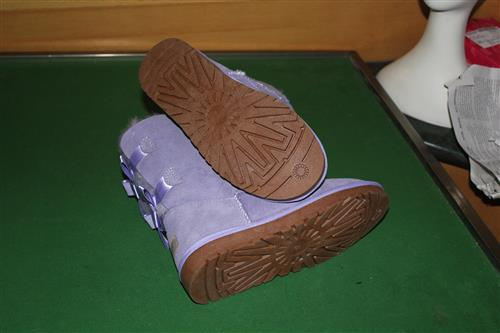 Хвасты. Фото посредника. Угги. Нежные девьчячьи цвета