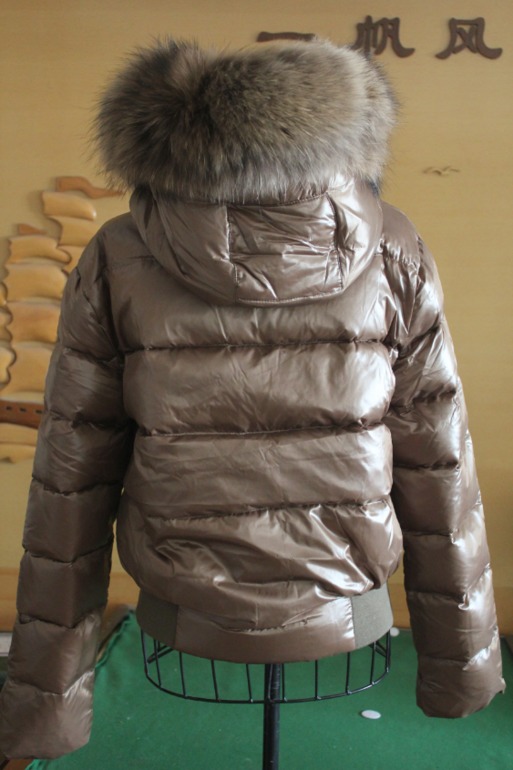 Фото посредника пуховик