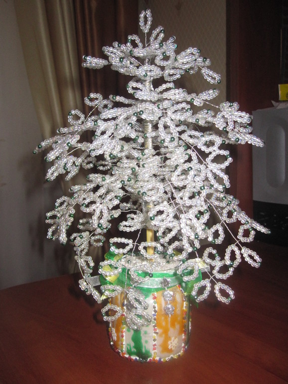 Вот и моя елочка родилась))))