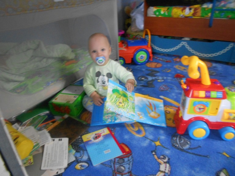 Мои детки! Кирилл 3 года 7 месяцев, и мои погодки Артем год и месяц и Полина 25 дней!