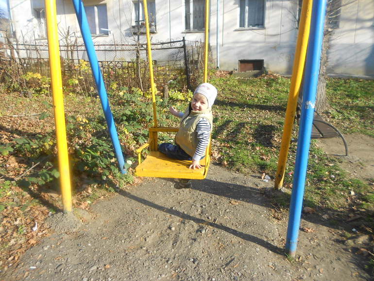 Вот так мы гуляем)))