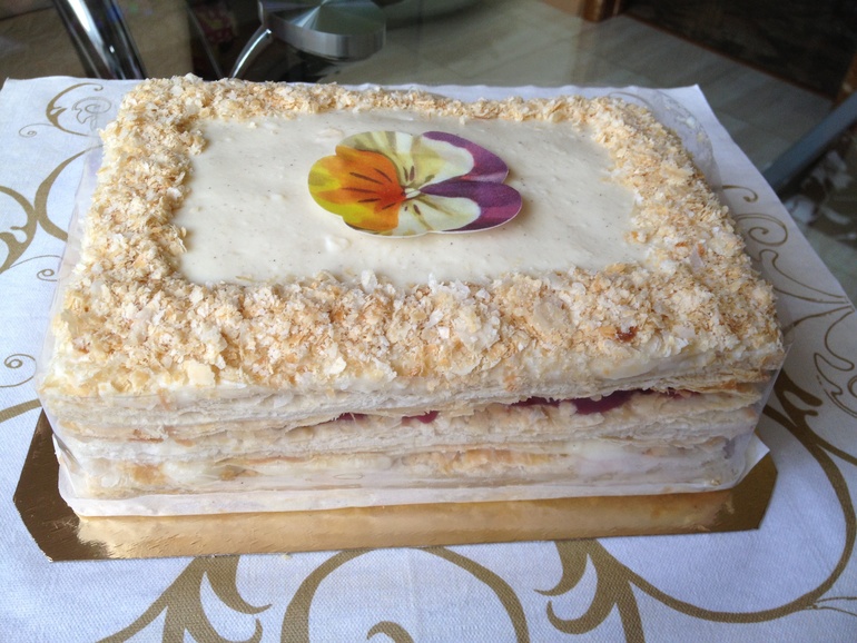 Тысяча лепестков с клубникой