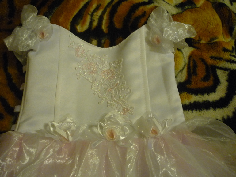 нарядные платья для девочек