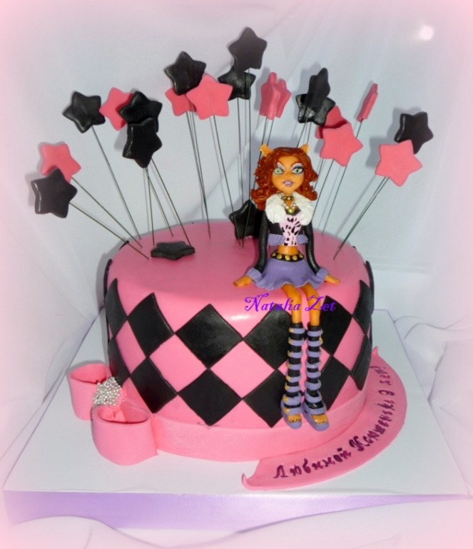 Клодин Вульф из школы монстров