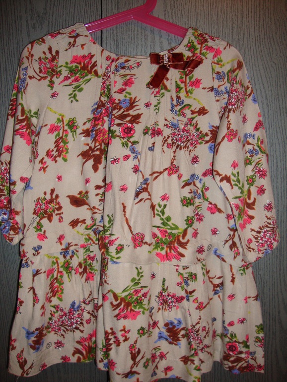 Одежда для девочки 3-5 лет Б/У. В хорошем состоянии.