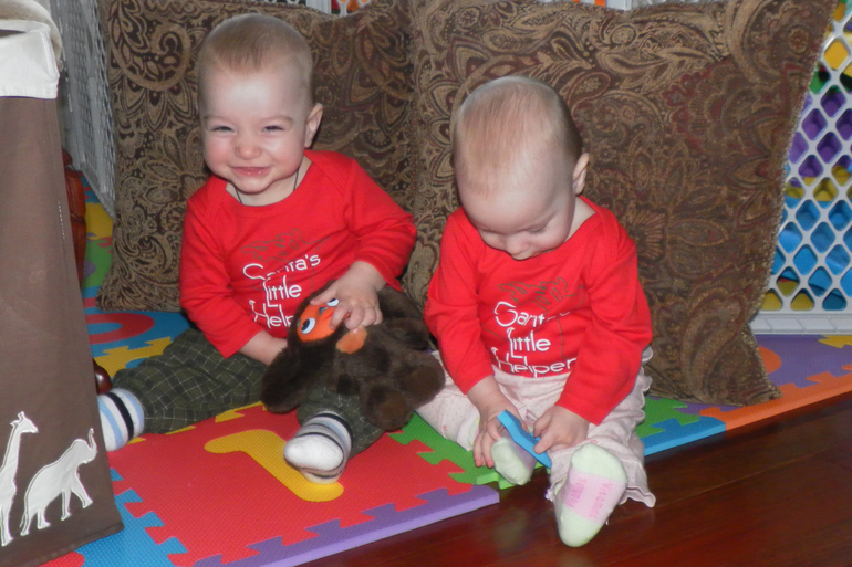 Помощники Санты))) ноябрь 2010 и ноябрь 2013